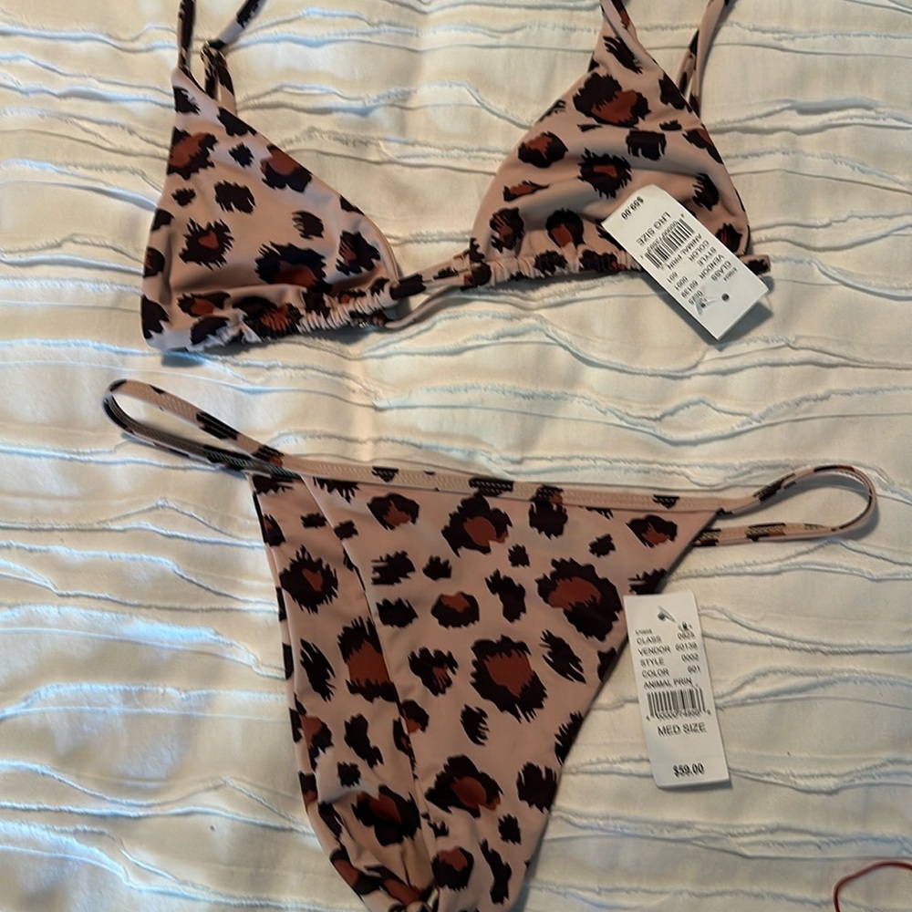 Medium bottom large top